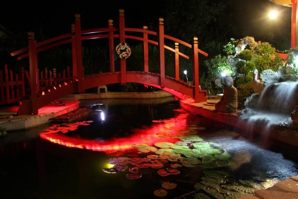 Gite Au Printemps Japonais, Petit Train De La Mure, Parc Des Ecrins Pierre-Chatel エクステリア 写真