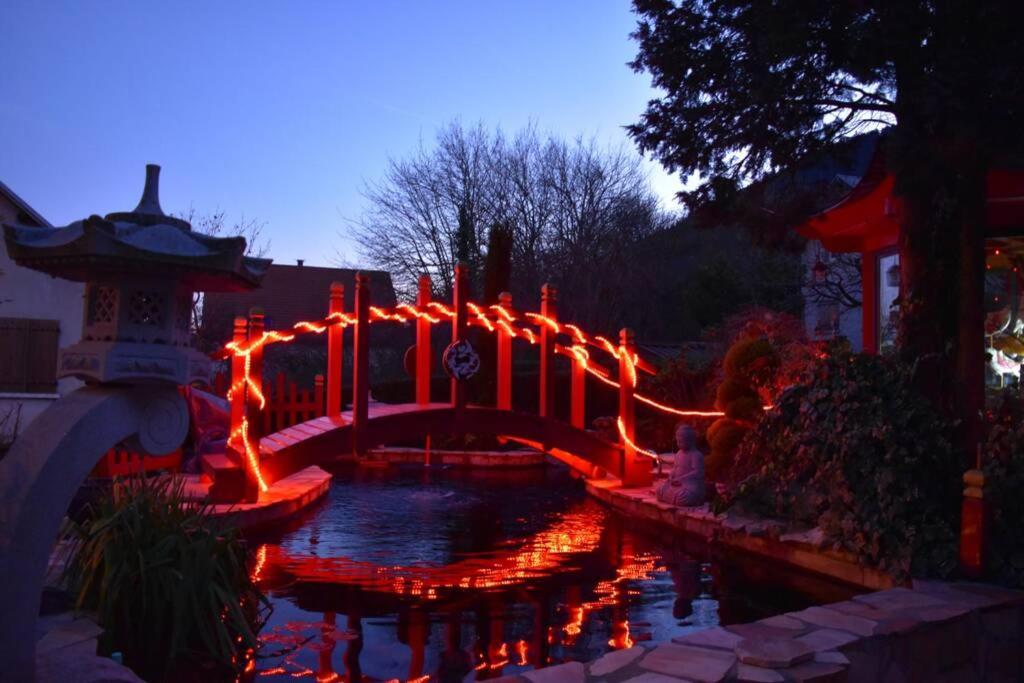 Gite Au Printemps Japonais, Petit Train De La Mure, Parc Des Ecrins Pierre-Chatel エクステリア 写真